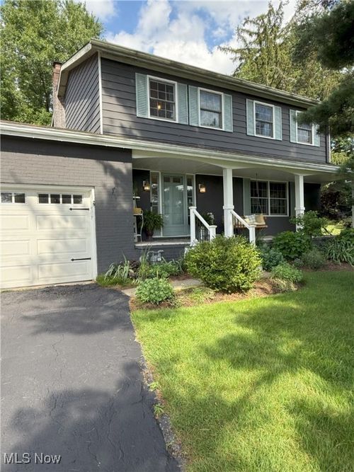 9105 Valley View Rd, Macedonia, OH, 44056-2012 | Card Image