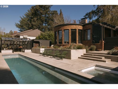 6015 Se Salmon St, Portland, OR, 97215-2818 | Card Image