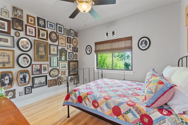 10933 Beachmont Ln, House other with 5 bedrooms, 3 bathrooms and 2 parking in Austin TX | Image 12