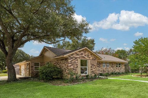 4802 Elm St, Pearland, TX, 77581-3816 | Card Image
