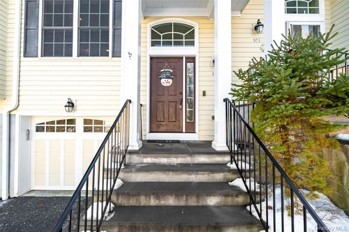 102 Villa Court, Carmel, NY, 10512 | Card Image