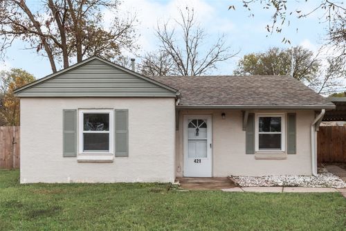 421 S Mcentire Ct, White Settlement, TX, 76108-2213 | Card Image