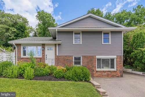 352 Dehaven St, CONSHOHOCKEN, PA, 19428-2626 | Card Image