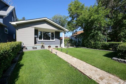 2122 Wascana Street, Regina, SK, S4T4J9 | Card Image