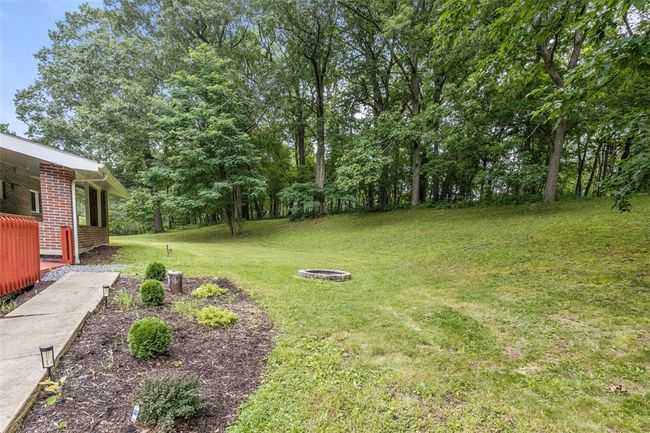 1082 N Boundary Rd, House other with 3 bedrooms, 1 bathrooms and 3 parking in Cranberry Twp PA | Image 12