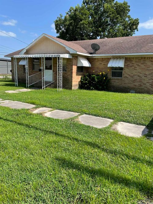 201 W 4th St, Rector, AR, 72461-1311 | Card Image