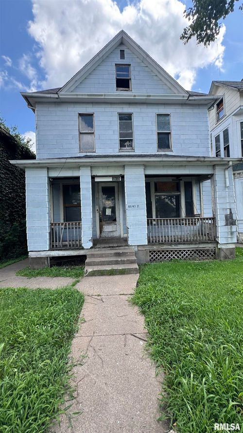 1815 W 3rd St, Davenport, IA, 52802-1813 | Card Image