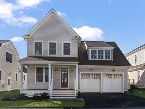 8 Lookout Lane, Portsmouth, RI, 02871 | Card Image