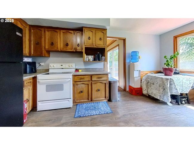 6356 Dole Rd, House other with 4 bedrooms, 3 bathrooms and 2 parking in Myrtle Creek OR | Image 14