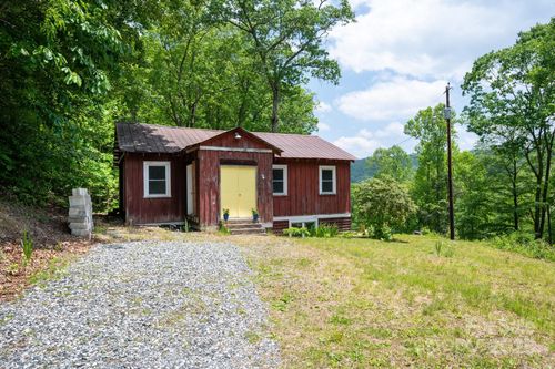 1710 Little Creek Rd, Hot Springs, NC, 28743-7268 | Card Image