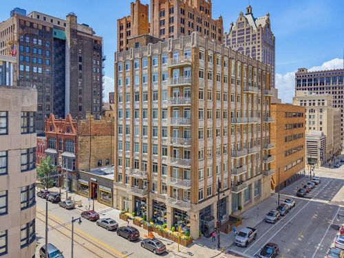 203-741 N Milwaukee Street, Milwaukee, WI, 53202 | Card Image