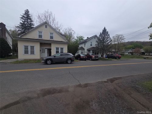 7-11 Eagle Valley Rd, Sloatsburg, NY, 10974-2329 | Card Image
