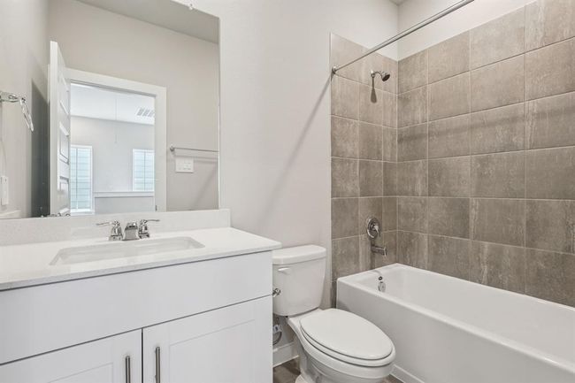 2155 Beachcomber Dr, House other with 3 bedrooms, 3 bathrooms and 2 parking in Kemah TX | Image 20