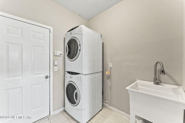 9166 Spindletree Way, House other with 4 bedrooms, 3 bathrooms and null parking in JACKSONVILLE FL | Image 60