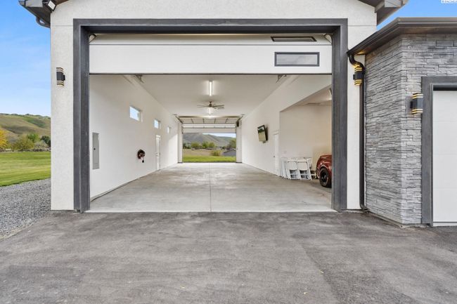 102909 E 1023 Pr Se, Home with 4 bedrooms, 5 bathrooms and null parking in Kennewick WA | Image 45