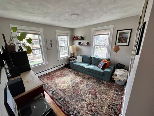 apt-2f-328 Beacon St, Somerville, MA, 02143-3674 | Card Image