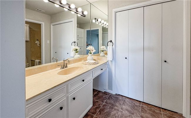 UNIT-14 - 1406 Broken Hls, Townhouse with 2 bedrooms, 2 bathrooms and null parking in Horseshoe Bay TX | Image 13