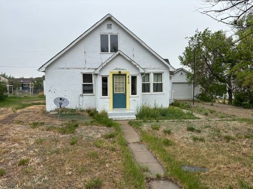 415 3rd St S, Sunburst, MT, 59482 | Card Image
