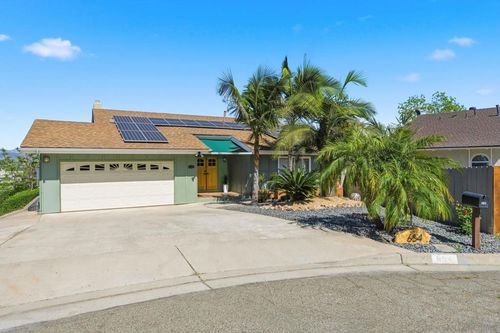 654 Schafer Pl, Escondido, CA, 92025-3926 | Card Image