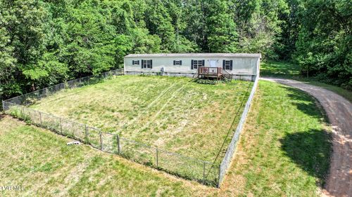 553 Hartman Ln, Greeneville, TN, 37743-7554 | Card Image