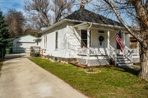 424 Gladstone St, Sheridan, WY, 82801-4829 | Card Image