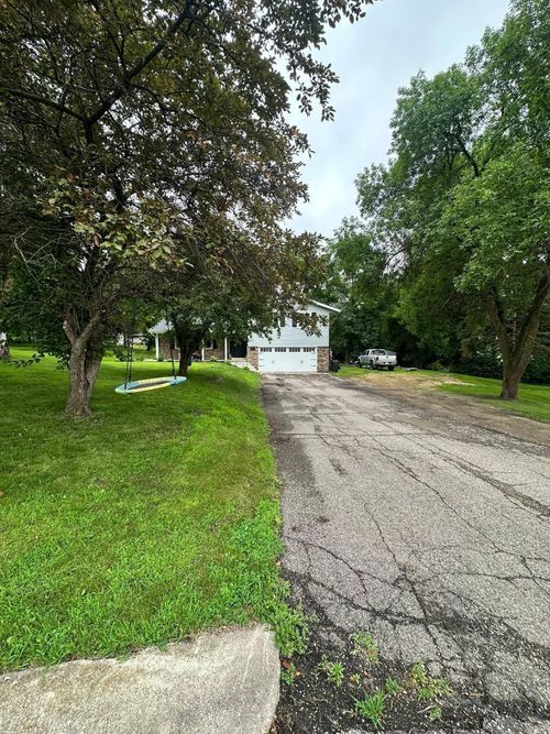 304 Liberty Cir, Danvers, MN, 56231-1201 | Card Image
