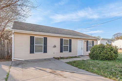 1413 Westwood Blvd, Junction City, KS, 66441-1948 | Card Image