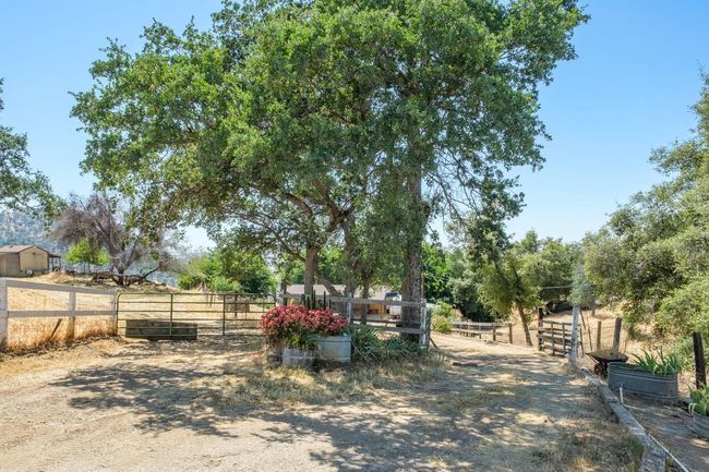 39569 Clover Ln, House other with 3 bedrooms, 0 bathrooms and null parking in Yokuts Valley CA | Image 7