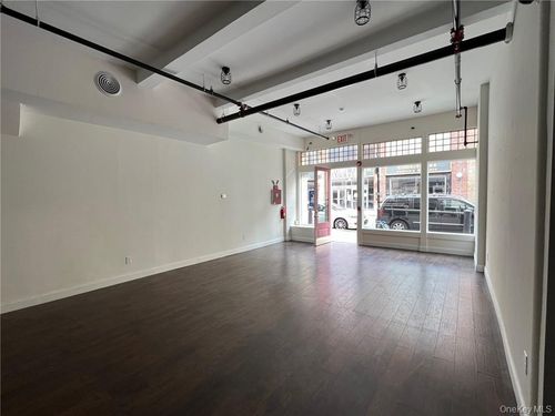 30 North St, Middletown, NY, 10940-5011 | Card Image