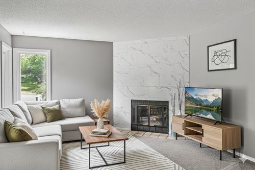 unit-202-8019 Xerxes Ave S, Bloomington, MN, 55431-1081 | Card Image