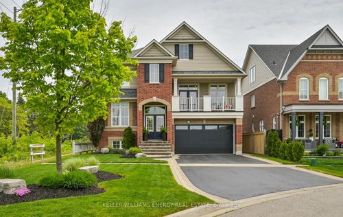 35 Bellhouse Pl, Whitby, ON, L1M0G5 | Card Image