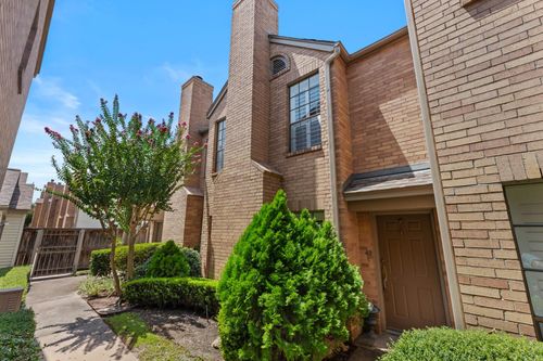 42-3300 Bellefontaine St, Houston, TX, 77025-1419 | Card Image