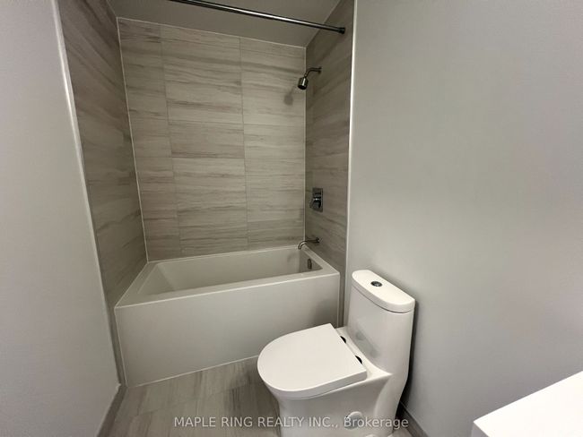 925 - 498 Caldari Rd, Condo with 2 bedrooms, 1 bathrooms and 1 parking in Vaughan ON | Image 8