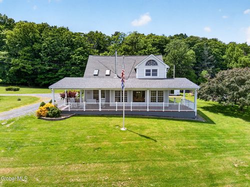 146 Biechman Rd, Ravena, NY, 12143-2714 | Card Image