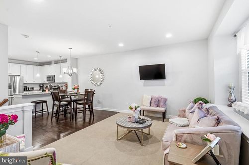 148A Prince George St, BENSALEM, PA, 19020-8772 | Card Image