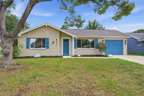 8411 Lincolnshire Dr, Hudson, FL, 34667-2644 | Card Image