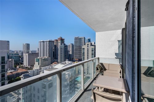 3104-253 2nd St, Miami, FL, 33132-2313 | Card Image