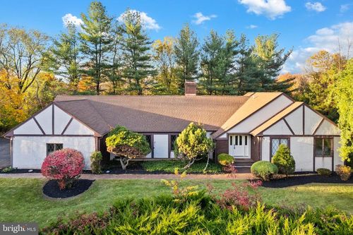 2436 Aquetong Rd, NEW HOPE, PA, 18938-5600 | Card Image