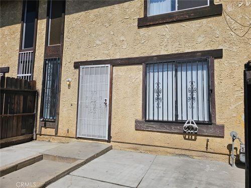 7941 Midhurst Dr, Highland, CA, 92346-4140 | Card Image