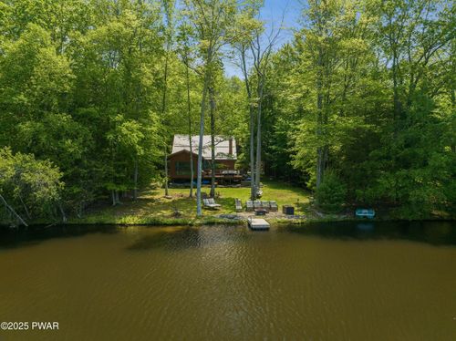 102 Lake Run, Greentown, PA, 18426-7615 | Card Image