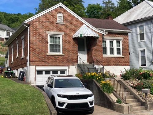 125 Cottage Ave, Weston, WV, 26452-1909 | Card Image