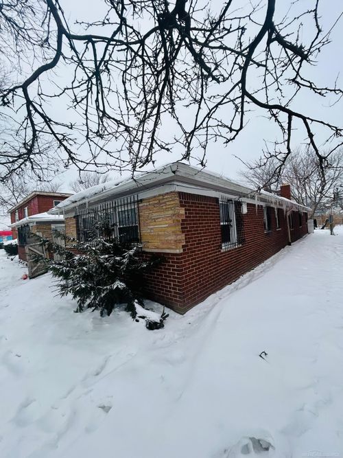 13521 E Mcnichols Rd, Detroit, MI, 48205-3459 | Card Image