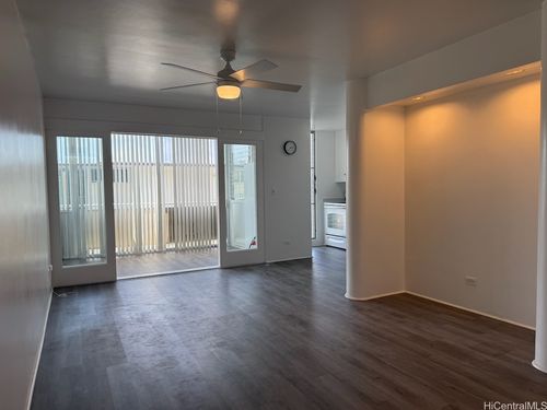 apt-205-3027 Pualei Cir, Honolulu, HI, 96815-4969 | Card Image