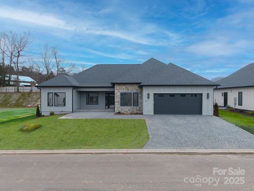 80-429 Big Hill Dr, Arden, NC, 28704-1569 | Card Image