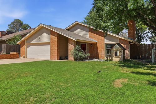 2713 Haystack Ln, Enid, OK, 73703-1644 | Card Image