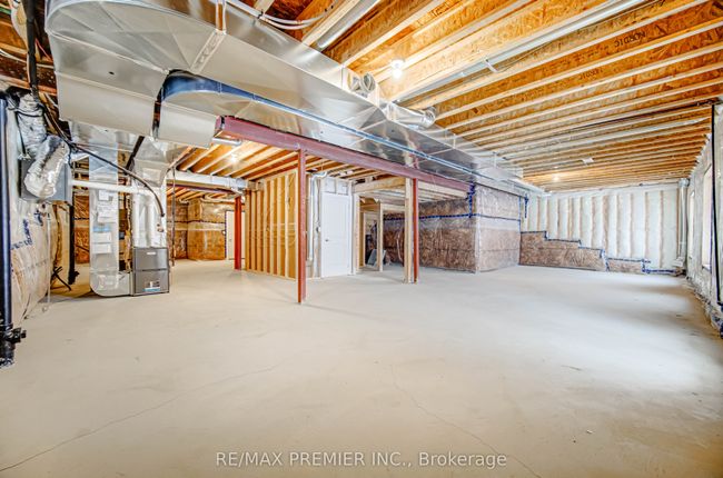 31 Bayberry Dr, House other with 4 bedrooms, 4 bathrooms and 4 parking in Tottenham ON | Image 46
