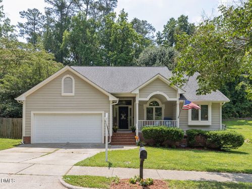 4420 Willow Lake Rd, Raleigh, NC, 27616-8724 | Card Image