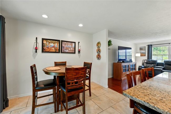 909 Fox Run Cir, House other with 3 bedrooms, 2 bathrooms and 1 parking in Cranberry Twp PA | Image 10