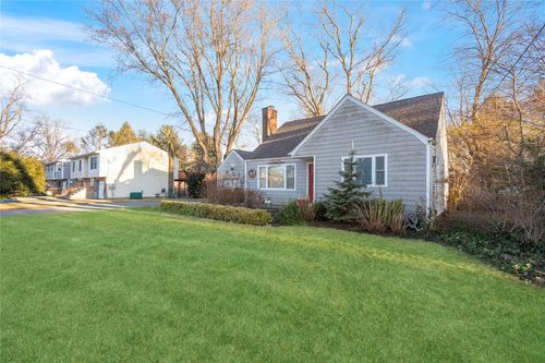 411 5th Ave, East Northport, NY, 11731-2304 | Card Image