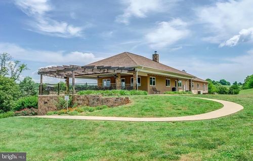 3061 Hendricks Store Rd, Moneta, VA, 24121-6197 | Card Image